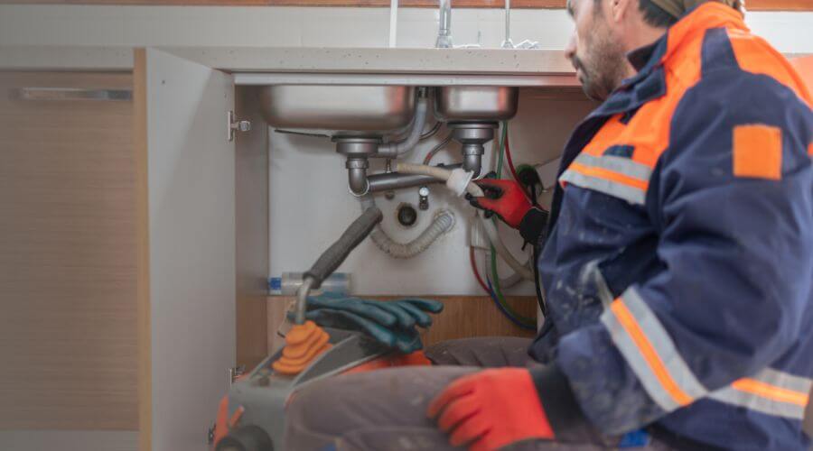 Expert burst pipe repair services in Hull, IL